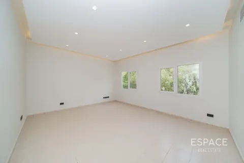 Vilă de închiriat în Meadows, Dubai, EAU 3 dormitoare, 155 mp.  №738355 - poză 8