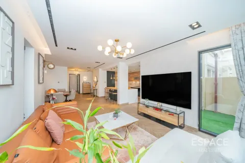 Villa para arrendamento em The Springs, Dubai, EAU 4 quartos, 279 m2 № 738352 - foto 4