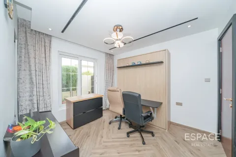 Villa para arrendamento em The Springs, Dubai, EAU 4 quartos, 279 m2 № 738352 - foto 9