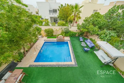 Villa para arrendamento em The Springs, Dubai, EAU 4 quartos, 279 m2 № 738352 - foto 18