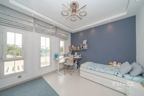 Villa para arrendamento em The Springs, Dubai, EAU 4 quartos, 279 m2 № 738352 - foto 17