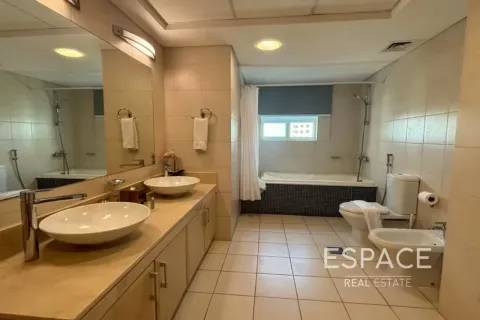 Appartamento in affitto a Palm Jumeirah, Dubai, EAU 3 camere da letto, 206 mq. № 738351 - foto 10