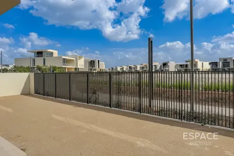فيلا للإيجار في دبي هيلز استيت، دبي، الإمارات العربية المتحدة 5 غرفة نوم ، 963 متر مربع ، رقم 738354 - صورة 4
