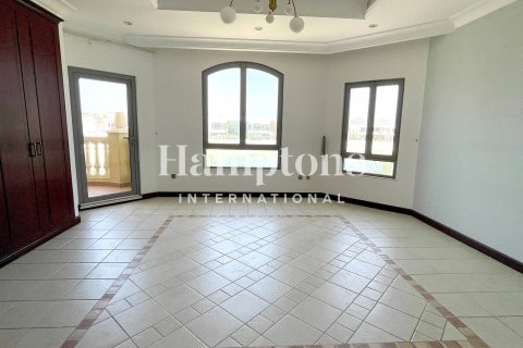 Villa para arrendamento em Palm Jumeirah, Dubai, EAU 5 quartos, 520.25680000 m2 № 651243 - foto 17