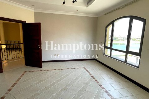 Villa para arrendamento em Palm Jumeirah, Dubai, EAU 5 quartos, 520.25680000 m2 № 651243 - foto 14