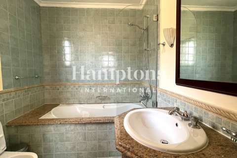 Villa para arrendamento em Palm Jumeirah, Dubai, EAU 5 quartos, 520.25680000 m2 № 651243 - foto 6