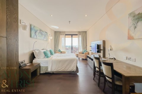 Apartment sa Palm Jumeirah, Dubai, UAE 999 silid-tulugan, 48 sq.m. № 732008 - larawan 3