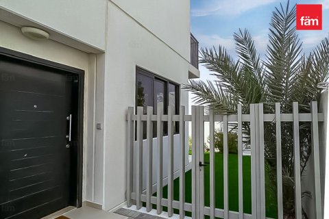 تاون هاوس للإيجار في دبي، الإمارات العربية المتحدة 3 غرفة نوم ، 174.8 متر مربع ، رقم 693072 - صورة 2