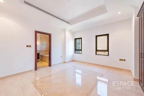 Villa in Palm Jumeirah, Dubai, UAE 6 bedrooms, 650 sq.m. № 649784 - photo 15