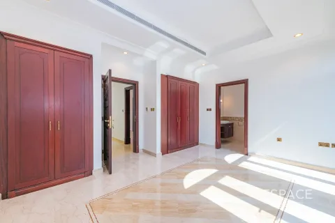 Villa in Palm Jumeirah, Dubai, UAE 6 bedrooms, 650 sq.m. № 649784 - photo 16
