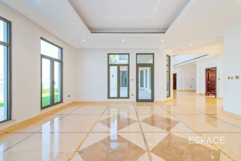 Villa in Palm Jumeirah, Dubai, UAE 6 bedrooms, 650 sq.m. № 649784 - photo 3