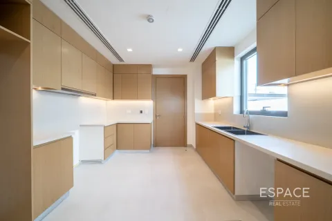 טאונהאוס למכירה ב Al Furjan, Dubai, איחוד האמירויות  5 חדרי שינה, 442 מ"ר, מספר 649786 - תמונה 6