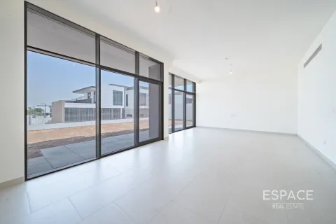 טאונהאוס למכירה ב Al Furjan, Dubai, איחוד האמירויות  5 חדרי שינה, 442 מ"ר, מספר 649786 - תמונה 4