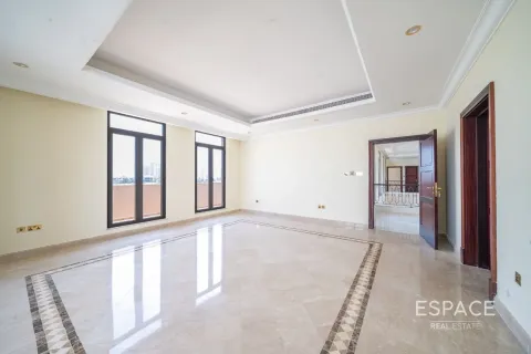 Vila di Palm Jumeirah, Dubai, UEA 6 kamar tidur, 650 m2 nomor 649788 - foto 11