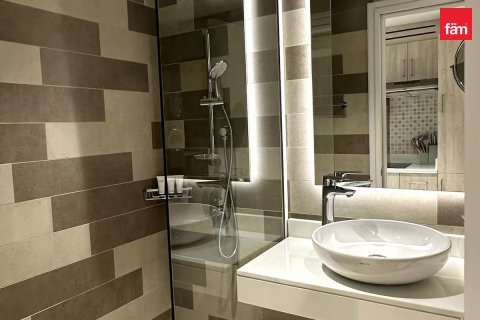 Apartment in Palm Jumeirah, Dubai, UAE 32.5 sq.m. № 610410 - photo 13