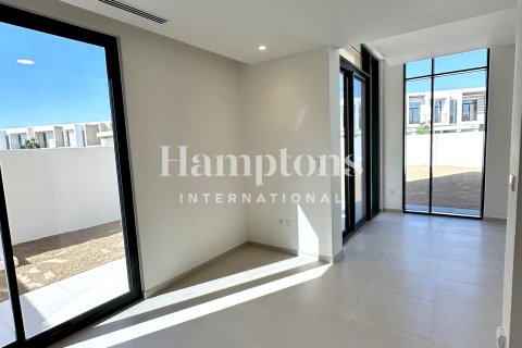 וילה להשכרה ב Dubai South (Dubai World Central), Dubai, איחוד האמירויות  4 חדרי שינה, 372.88012595 מ"ר, מספר 690677 - תמונה 18