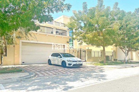 וילה להשכרה ב Jumeirah Park, Dubai, איחוד האמירויות  4 חדרי שינה, 384 מ"ר, מספר 626488 - תמונה 2