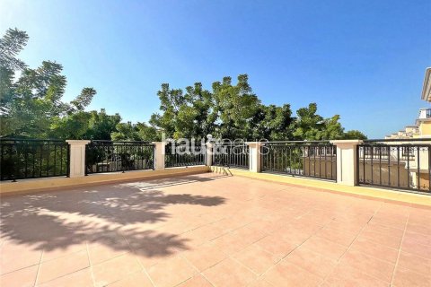 וילה להשכרה ב Jumeirah Park, Dubai, איחוד האמירויות  4 חדרי שינה, 384 מ"ר, מספר 626488 - תמונה 14