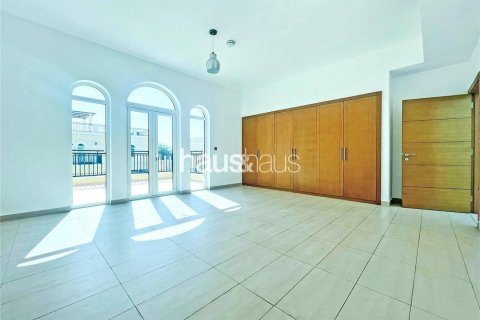וילה להשכרה ב Jumeirah Park, Dubai, איחוד האמירויות  4 חדרי שינה, 384 מ"ר, מספר 626488 - תמונה 11