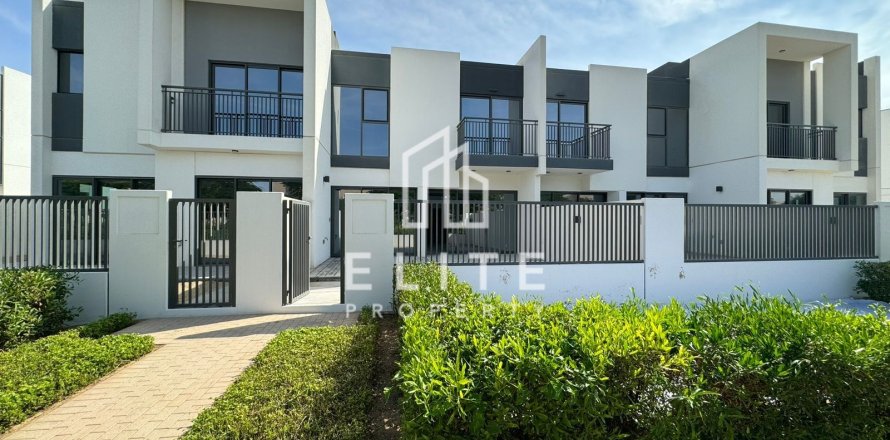 Stadthaus in Dubai Land, Dubai, VAE: 3 Schlafzimmer, 163 m2 Nr. 686339