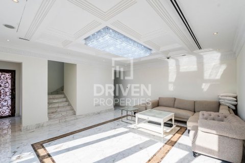 Vila v Umm Suqeim, Dubai, SAE 2 ložnice, 200 m² Č.: 603563 - fotografie 1
