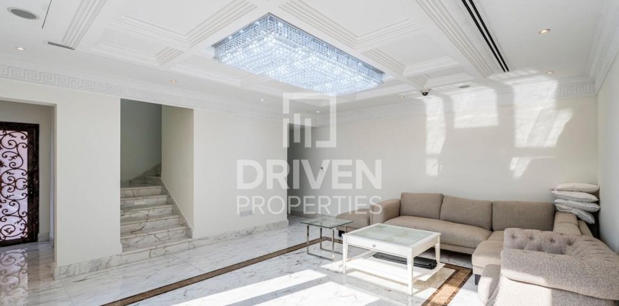 Vila v Umm Suqeim, Dubai, SAE 2 ložnice, 200 m² Č.: 603563