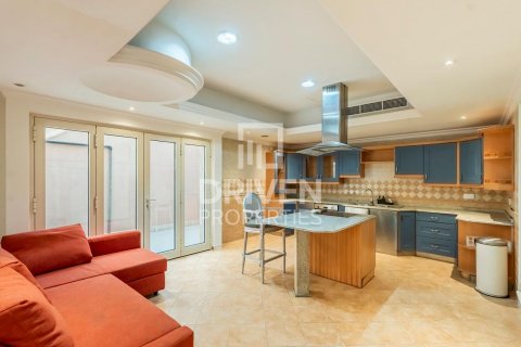 Vila v Umm Suqeim, Dubai, SAE 2 ložnice, 200 m² Č.: 603563 - fotografie 10