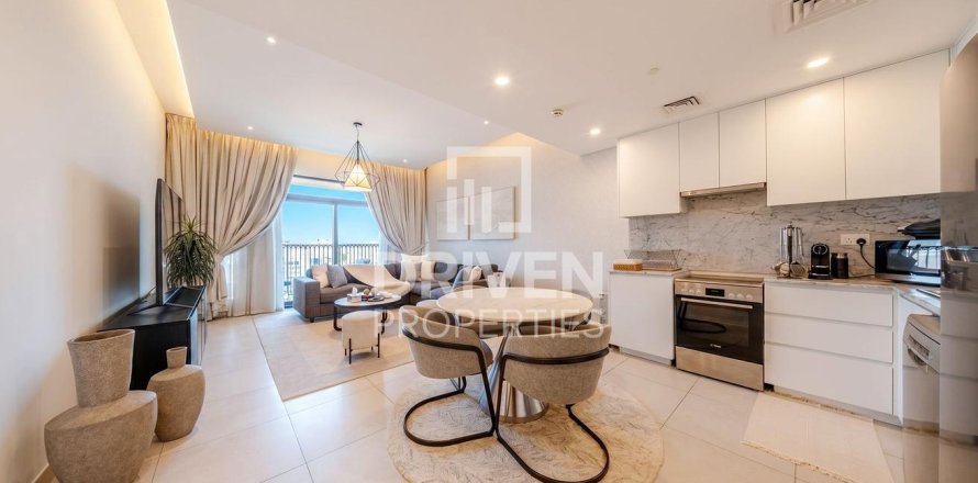 Apartment i Umm Suqeim, Dubai, UAE 1 soveværelse, 71.91 kvm № 768276