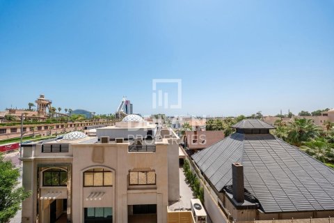 Apartment til leje i Umm Suqeim, Dubai, UAE 1 soveværelse, 71.91 kvm № 768276 - foto 11