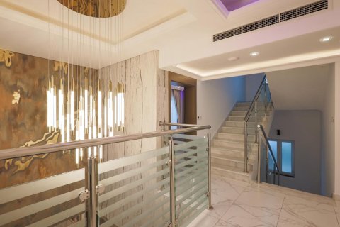 Villa para arrendamento em Palm Jumeirah, Dubai, EAU 5 quartos, 650 m2 № 646412 - foto 19