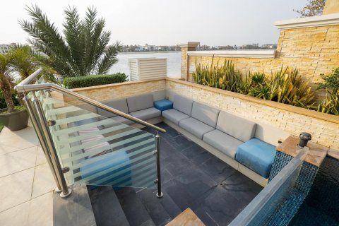 Villa para arrendamento em Palm Jumeirah, Dubai, EAU 5 quartos, 650 m2 № 646412 - foto 18