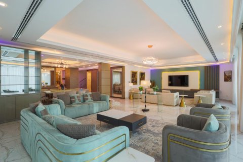 Villa para arrendamento em Palm Jumeirah, Dubai, EAU 5 quartos, 650 m2 № 646412 - foto 1
