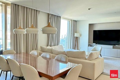 דירה להשכרה ב Downtown Dubai (Downtown Burj Dubai), Dubai, איחוד האמירויות 3 חדרי שינה, 183.9 מ"ר, מספר 686267 - תמונה 6