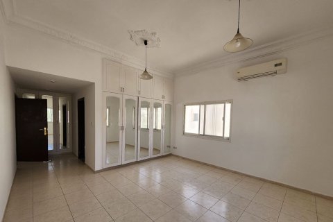 Vila v Al Heerah, Sharjah, SAE 4 ložnice, 450.58 m² Č.: 748402 - fotografie 17