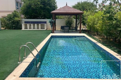 Vilë në Jumeirah Village Triangle, Dubai, Emiratet e Bashkuara Arabe 2 dhoma gjumi, 711.54 m2. № 747594 - Foto 12