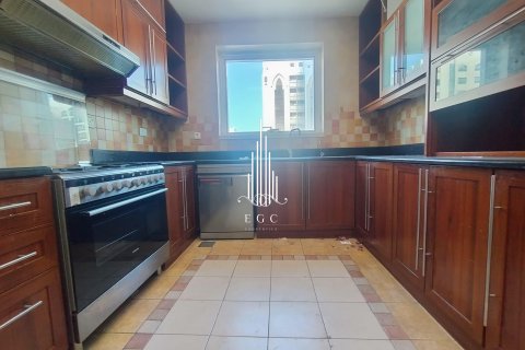 Byt v Hamdan Street, Abu Dhabi, SAE 3 ložnice, 185.8 m² Č.: 578700 - fotografie 15