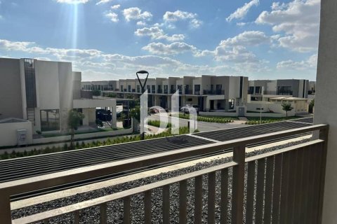 Townhouse de închiriat în Dubai South (Dubai World Central), Dubai, EAU 4 dormitoare, 237 mp.  №645426 - poză 14