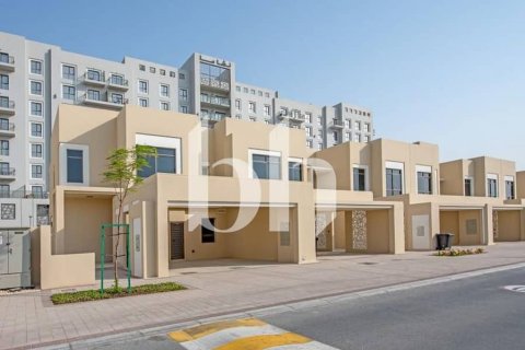 Rijtjeshuis te huur in Town Square, Dubai, VAE 4 slaapkamers, 226 vr.m., nr 645428 - foto 7