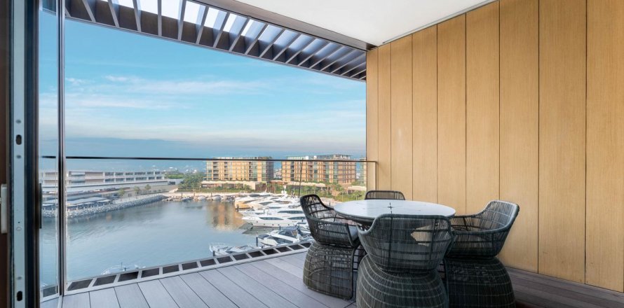 Byt v Dubai, SAE 3 ložnice, 250.7 m² Č.: 621558