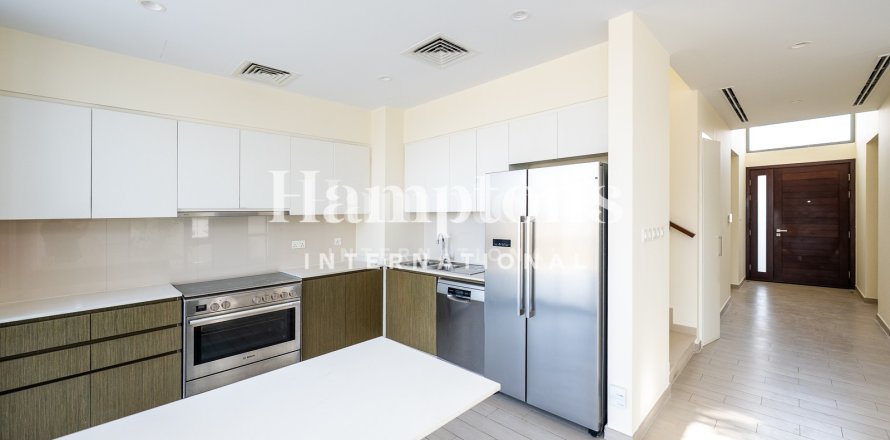 Villa in Dubai South (Dubai World Central), Dubai, VAE: 4 Schlafzimmer, 395.209 m2 Nr. 731503