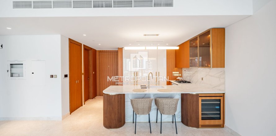 Apartment i Palm Jumeirah, Dubai, UAE 2 soveværelser, 136 kvm № 543095