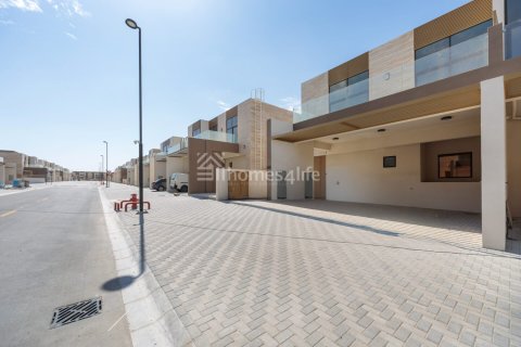 Adosado en Mohammed Bin Rashid City, Dubai, EAU 4 dormitorios, 252 m² № 693757