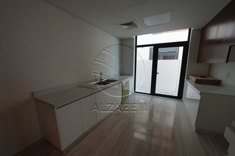 فيلا للإيجار في جزيرة السعديات، أبو ظبي، الإمارات العربية المتحدة 4 غرفة نوم ، 648 متر مربع ، رقم 662798 - صورة 6