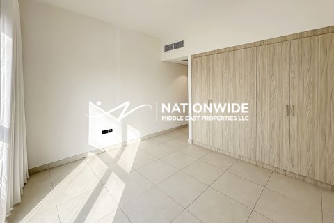 Townhouse in Abu Dhabi, UAE 4 bedrooms, 258 sq.m. № 647131 - photo 8