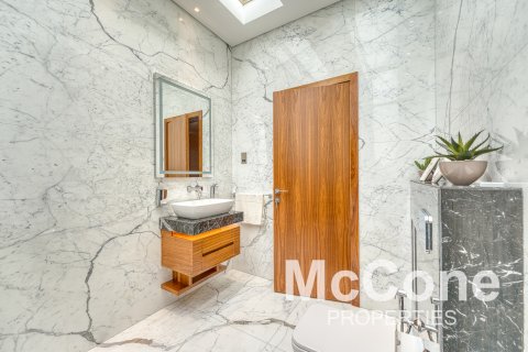 Vila v Palm Jumeirah, Dubai, SAE 6 ložnice, 1310.21 m² Č.: 586881 - fotografie 21