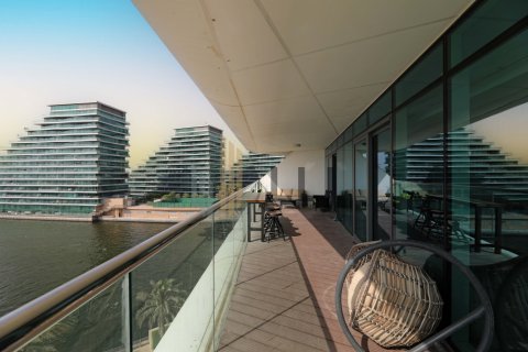 Apartman u gradu Al Raha Beach, Abu Dhabi, UAE 3 spavaće sobe, 221.8 m2 Br. 599919 - Slika 2