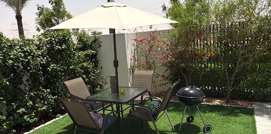 Villa i Dubai, Emiratene 3 soverom, 128.6 kvm nr. 722772