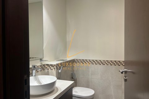 Appartement te huur in Business Bay, Dubai, VAE 2 slaapkamers, 84 vr.m., nr 679565 - foto 12