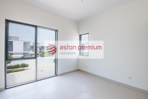 Villa sa Al Furjan, Dubai, UAE 5 silid-tulugan, 746.5 sq.m. № 632146 - larawan 34