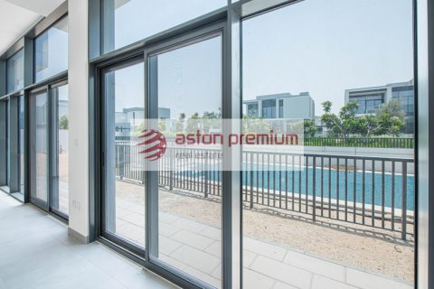 Villa sa Al Furjan, Dubai, UAE 5 silid-tulugan, 746.5 sq.m. № 632146 - larawan 15
